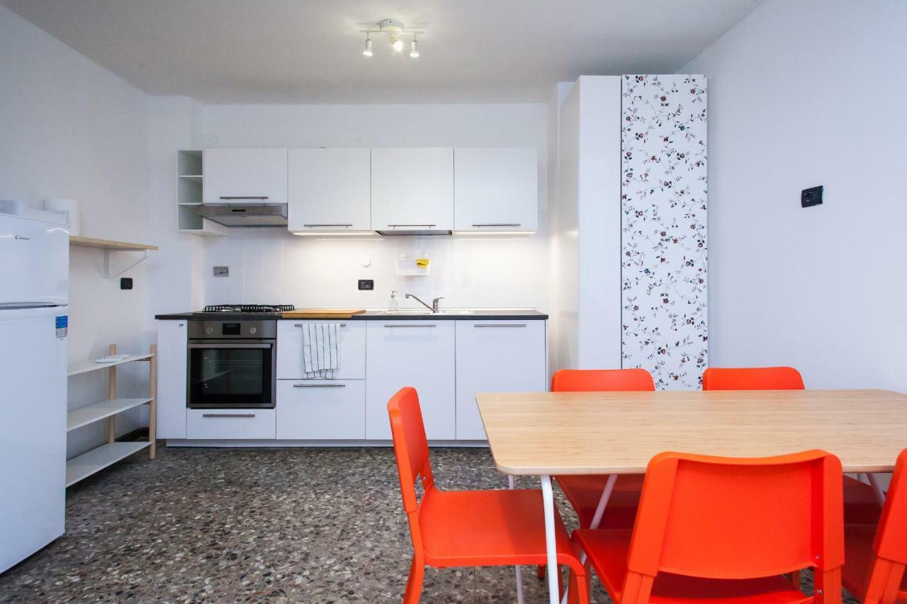 Casa Liberta - Downtown Modern Apartment With Airconditioning San Remo Kültér fotó